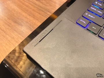 Первый взгляд на игровые ноутбуки MSI с CES 2020: экран 300 Гц и гигантский аккумулятор в компактном корпусе